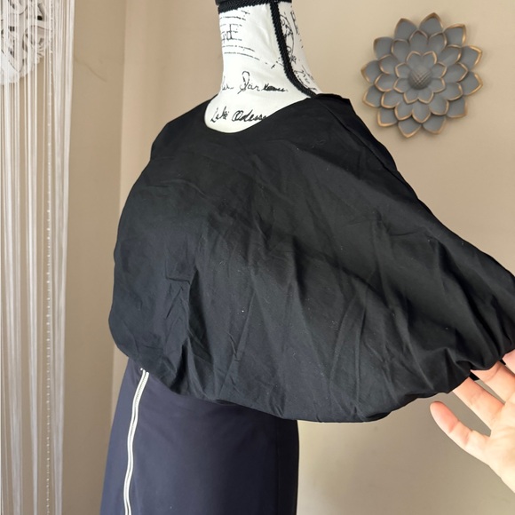 3/$12 Black top - Picture 4 of 14